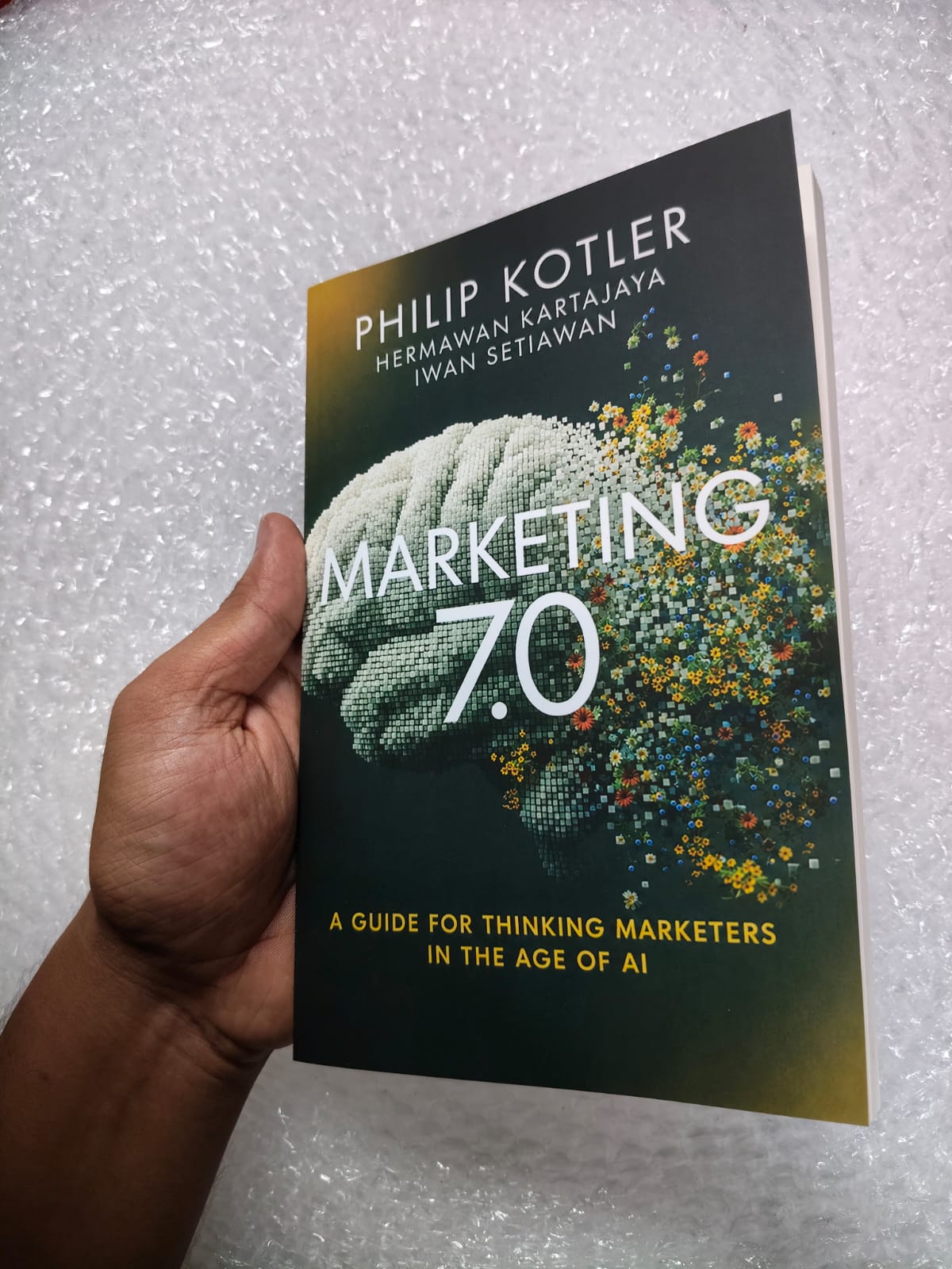 Marketing 7. 0: A Guide for Thinking Marketers in the Age of AI by Hermawan Kartajaya, Iwan Setiawan, and Philip Kotler